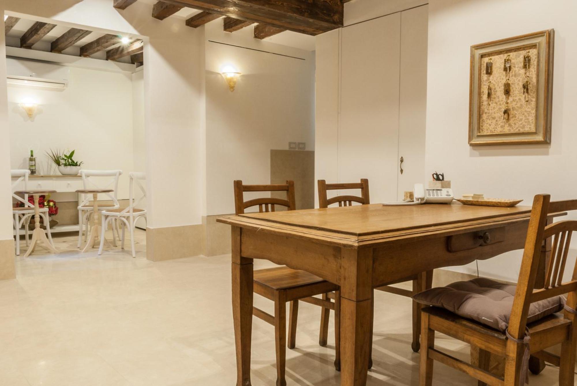 Ca' San Trovaso - 6 Rooms Wenecja Zewnętrze zdjęcie