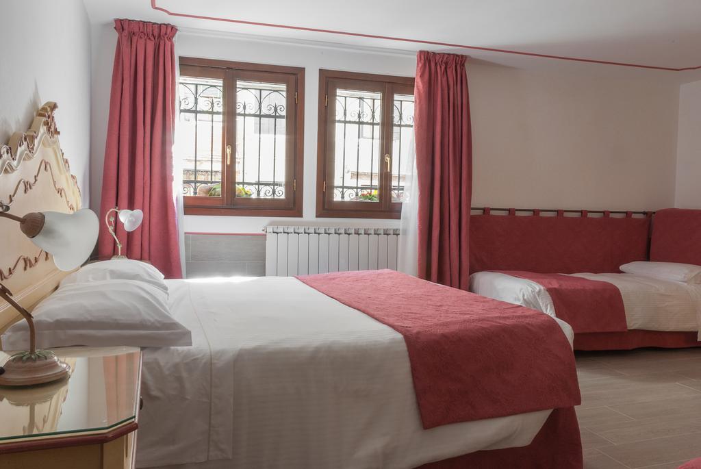 Ca' San Trovaso - 6 Rooms Wenecja Zewnętrze zdjęcie